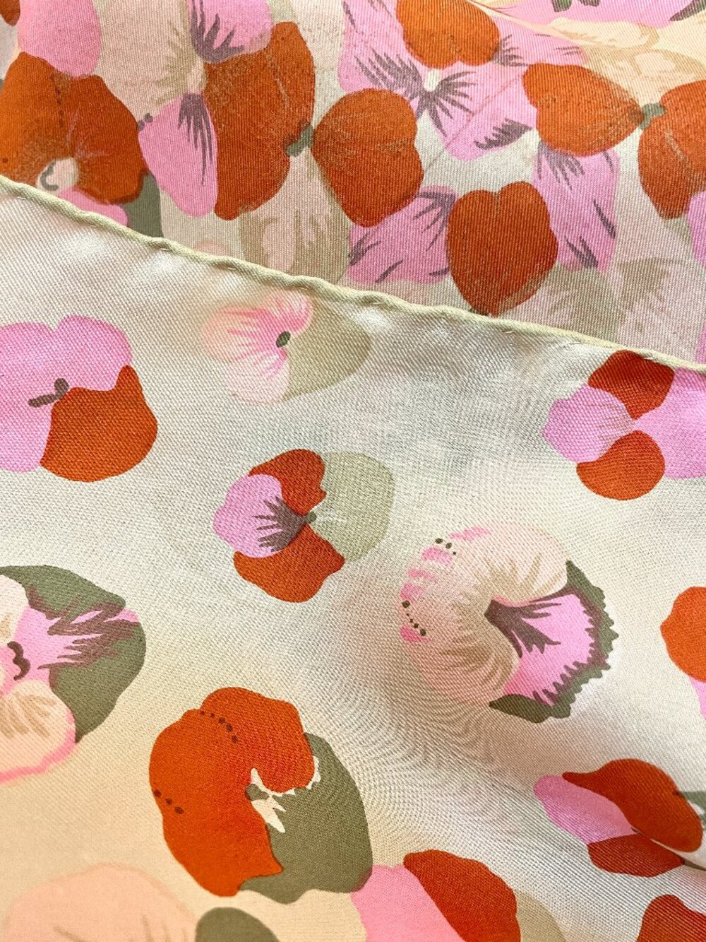Italian Silk Floral Scarf 26x26 Pansy Print Hand Rolled Edges - Picture 8 of 9